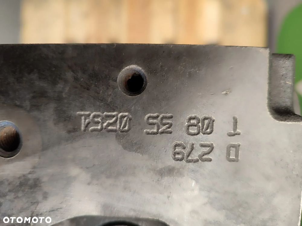 Słupek silnika  Cat 4.4C - 12