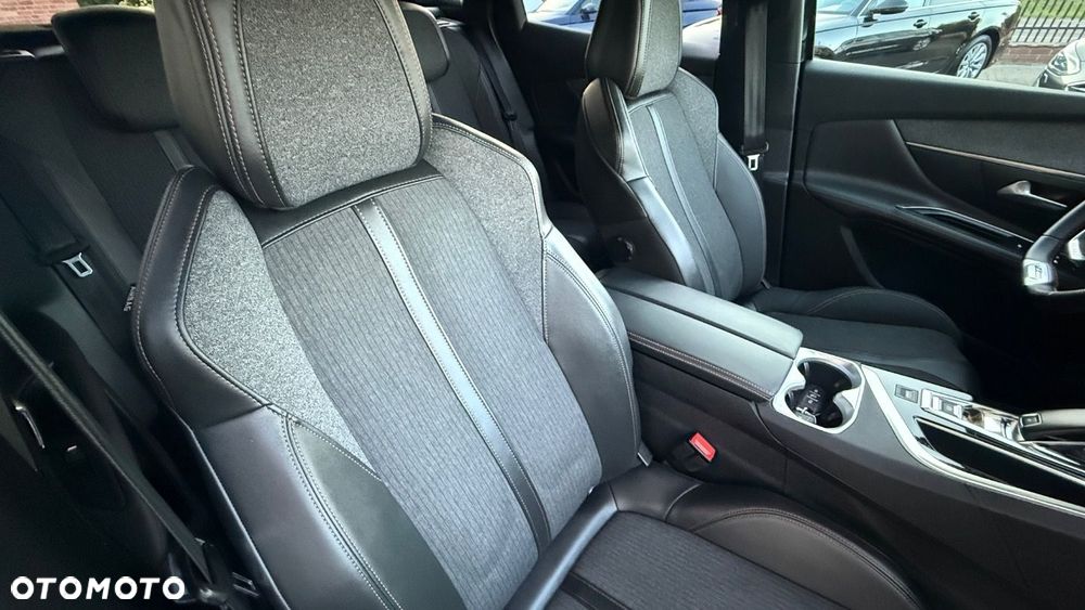 Peugeot 3008 - 22