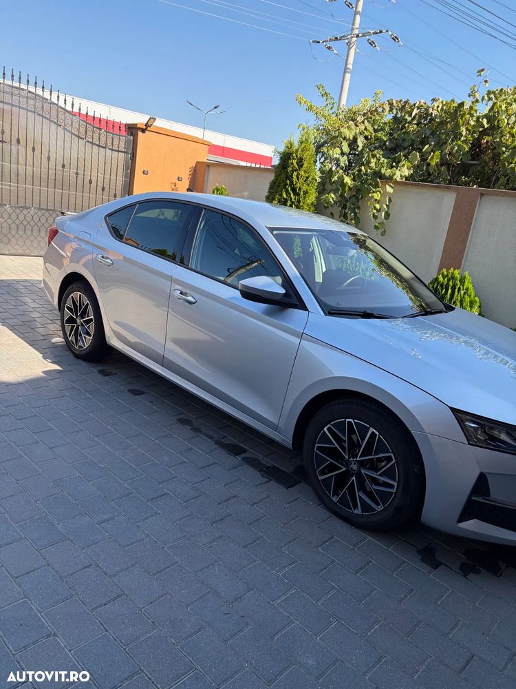 Skoda Octavia 2.0 TDI DSG Selection Plus - 3