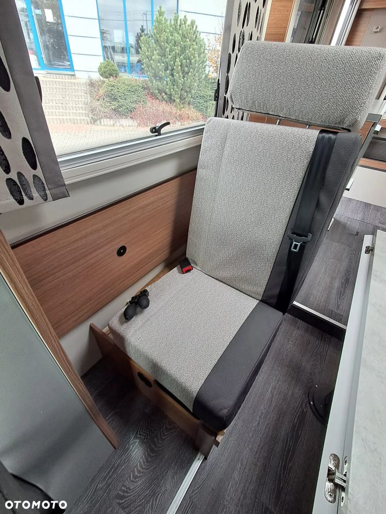 KNAUS TOURER VAN 500 LT 4 Osobowy  2 Łóżka osobne 150x200  HAK FV23% Nowy Kamper - 24
