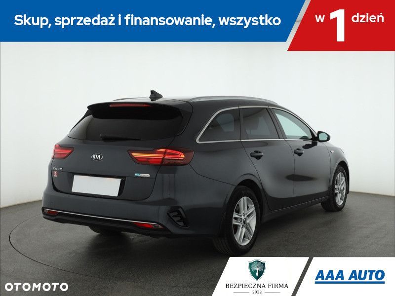 Kia Ceed - 7