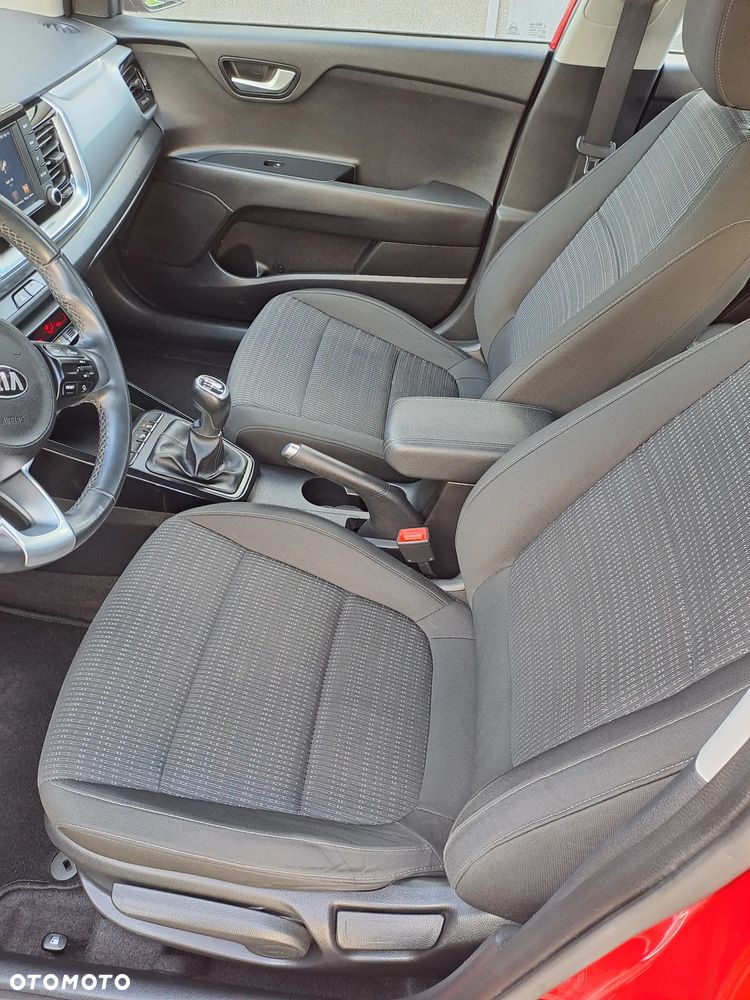 Kia Stonic 1.4 L - 17