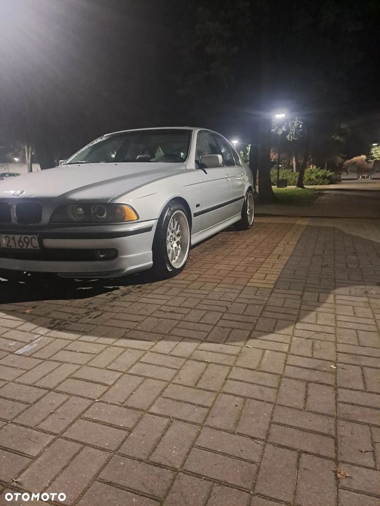 BMW Seria 5 - 1