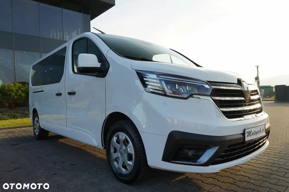 Renault TRAFIC III / BUS / 9 MIEJSC / PIERWSZY WŁAŚCICIEL / POLSKI SALON / 2022 ROK / - 10