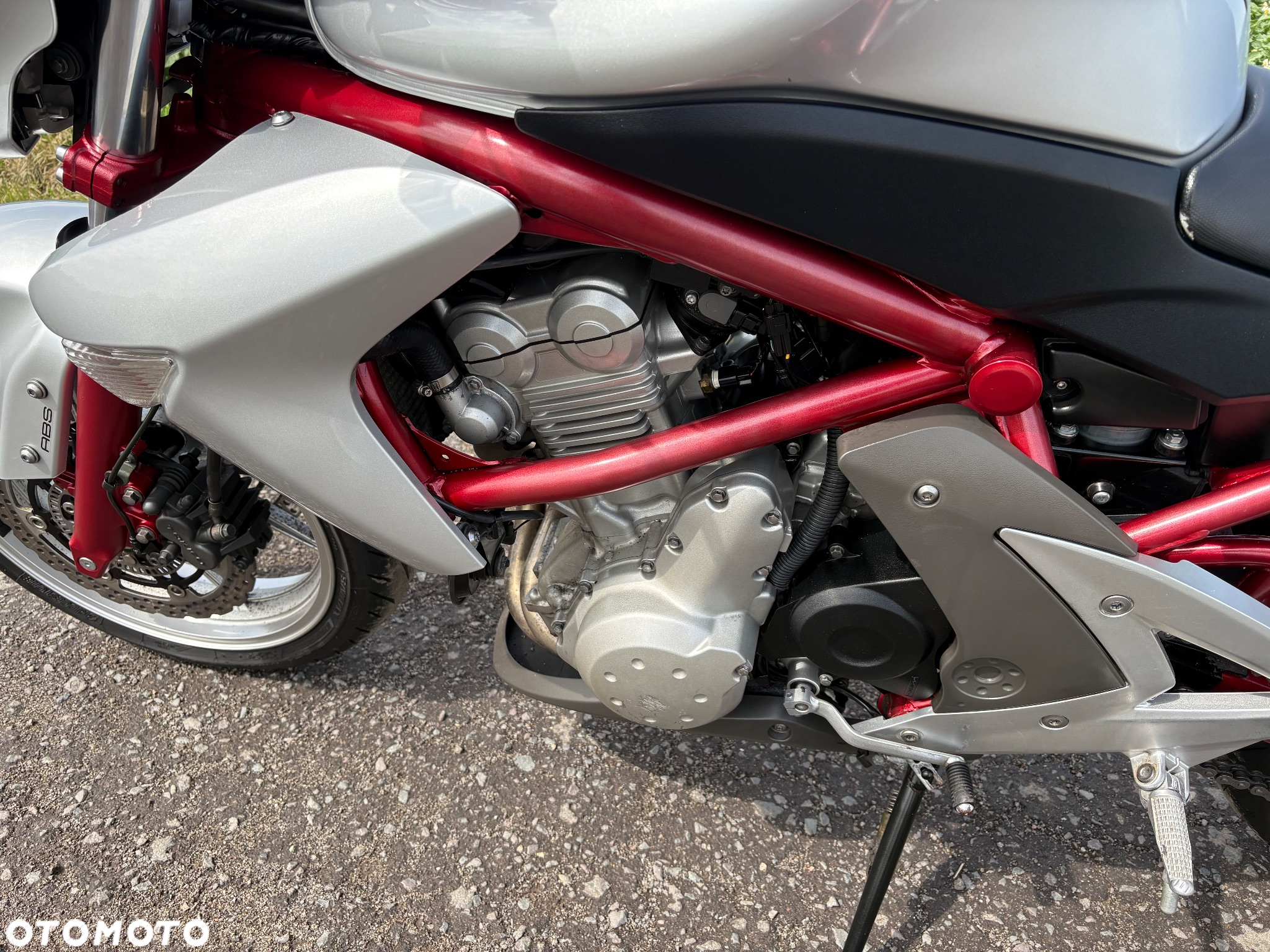 Kawasaki ER - 8