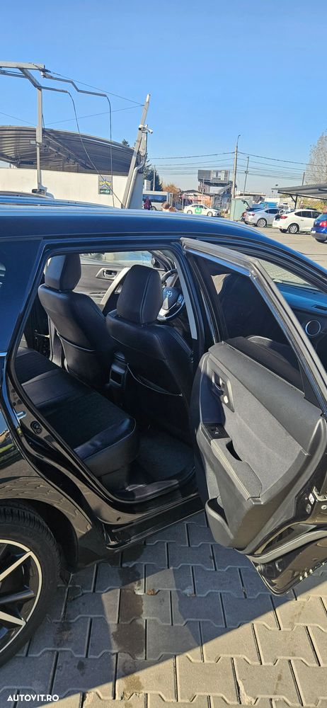 Toyota Auris - 5