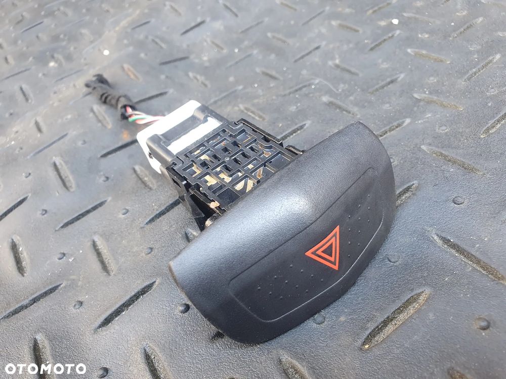 NISSAN PRIMERA P12 PRZEŁĄCZNIK AWARYJNY 06016 - 1