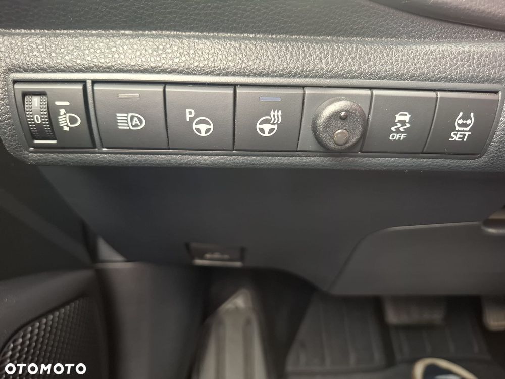 Toyota Corolla 1.8 Hybrid Executive - 11
