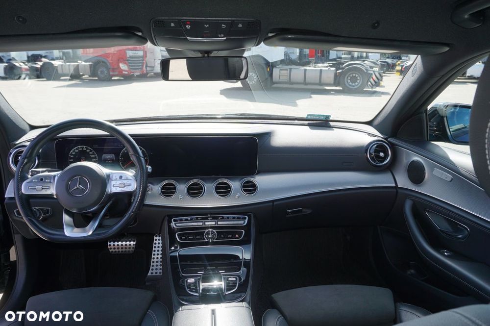 Mercedes-Benz Klasa E - 14