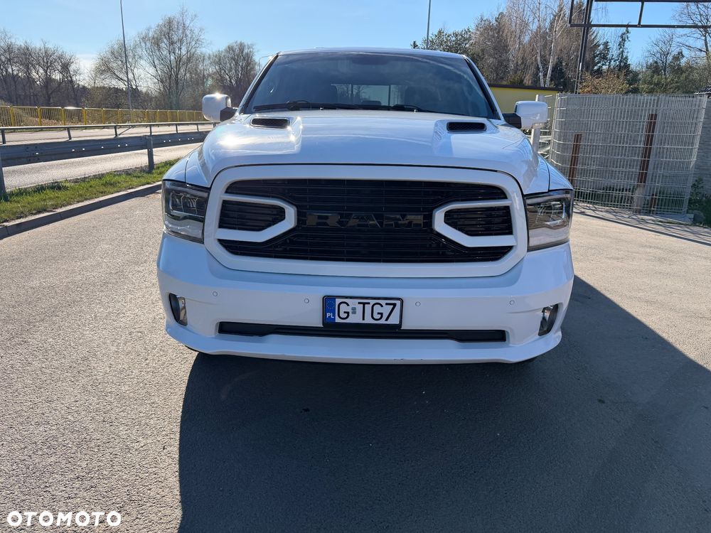 Dodge RAM 5.7 4x4 - 8