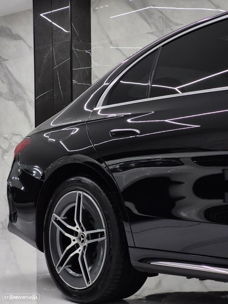 Mercedes-Benz E 300 - 5