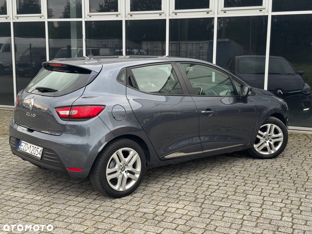 Renault Clio - 28
