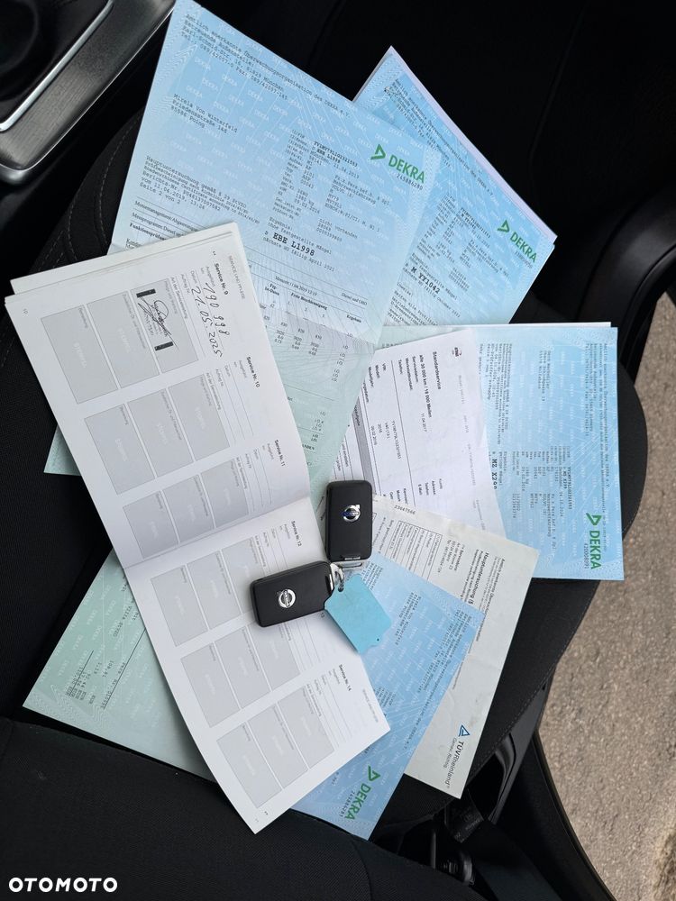 Volvo V40 D3 Summum - 40