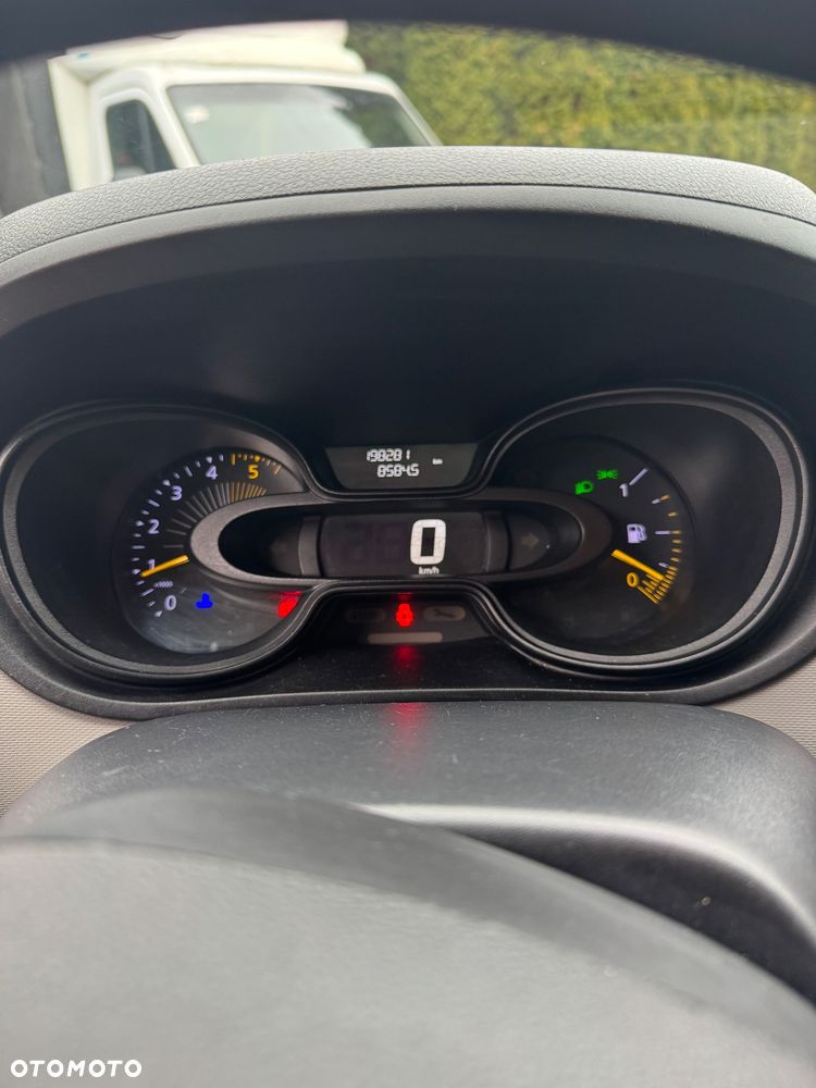 Renault Trafic - 13