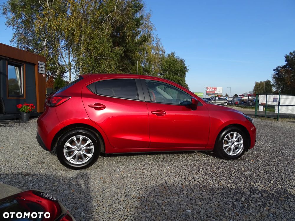 Mazda 2 2015
