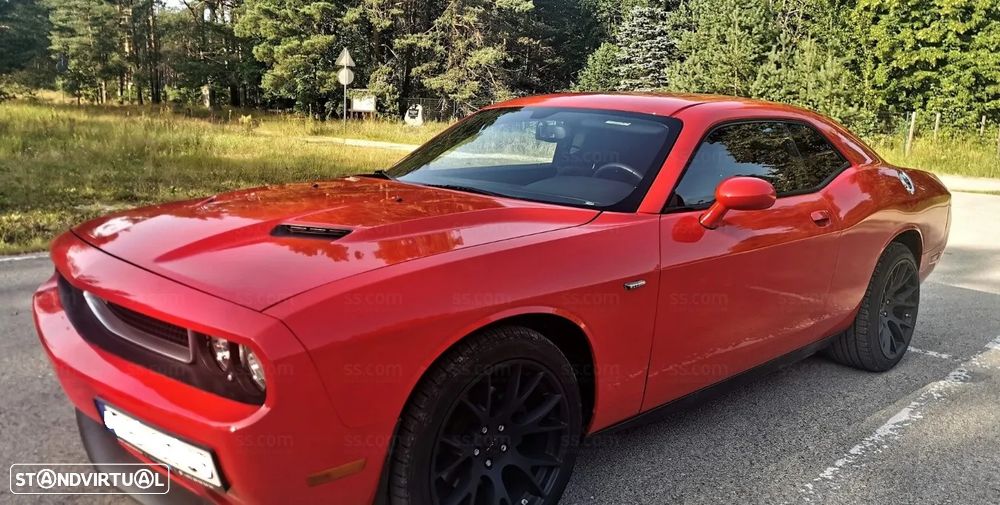 Dodge Challenger - 6