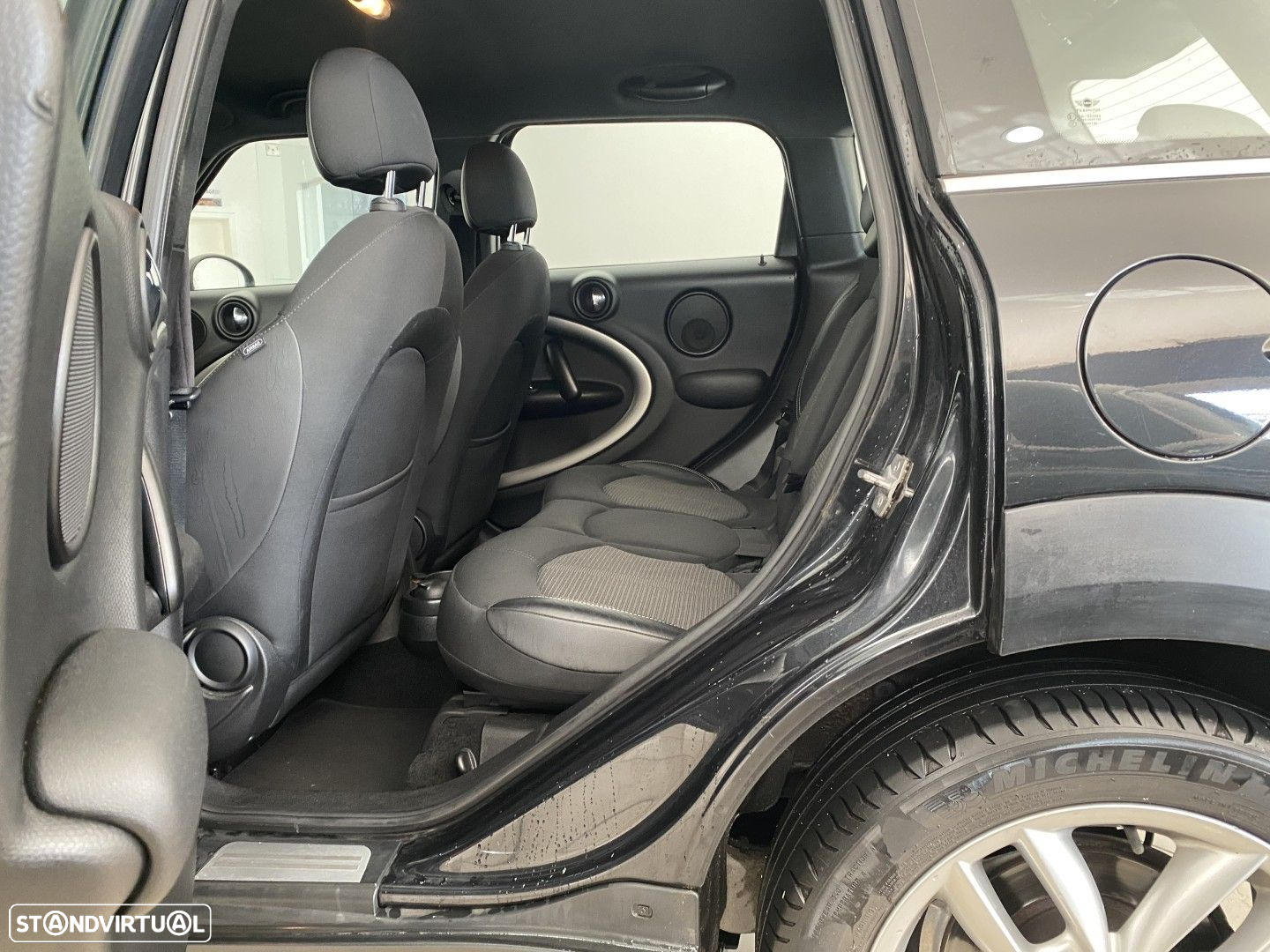 MINI Countryman Cooper D - 16