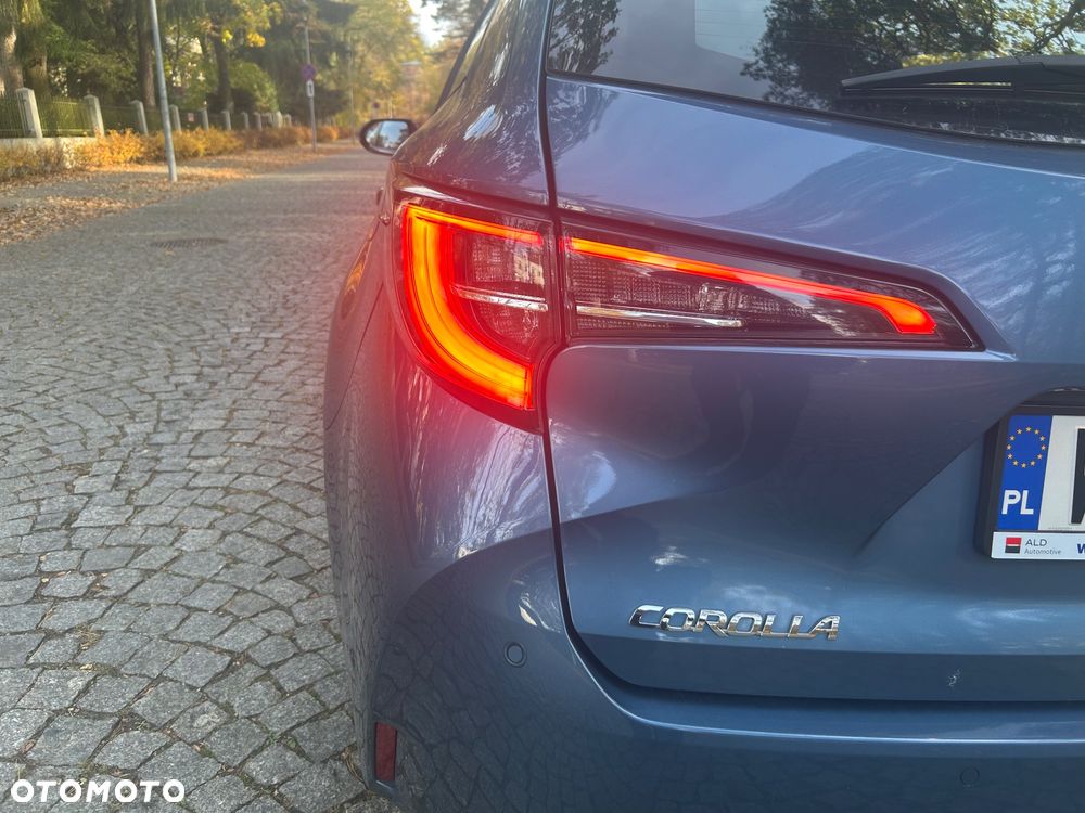 Toyota Corolla 1.8 Hybrid Comfort - 11