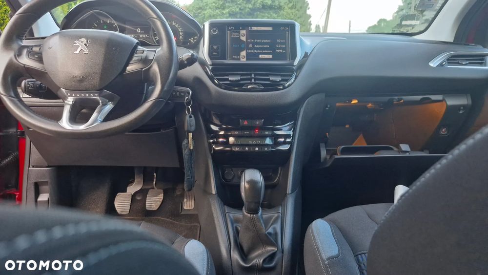 Peugeot 208 120 VTI Intuitive - 16