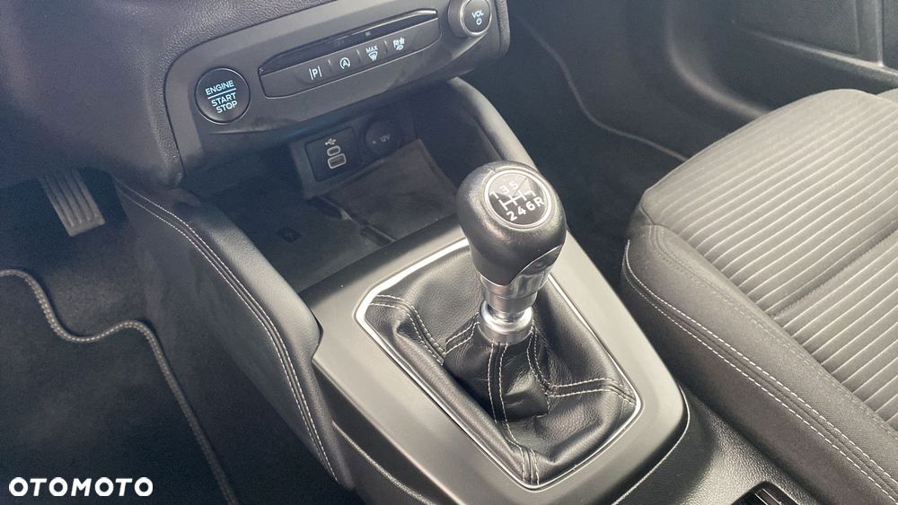 Ford Focus 1.0 EcoBoost mHEV Titanium X - 18