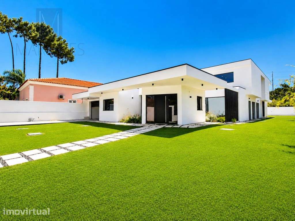 Moradia Isolada T4 com 3 Suites, Jardim e Piscina na Verdizela - Grande imagem: 2/37