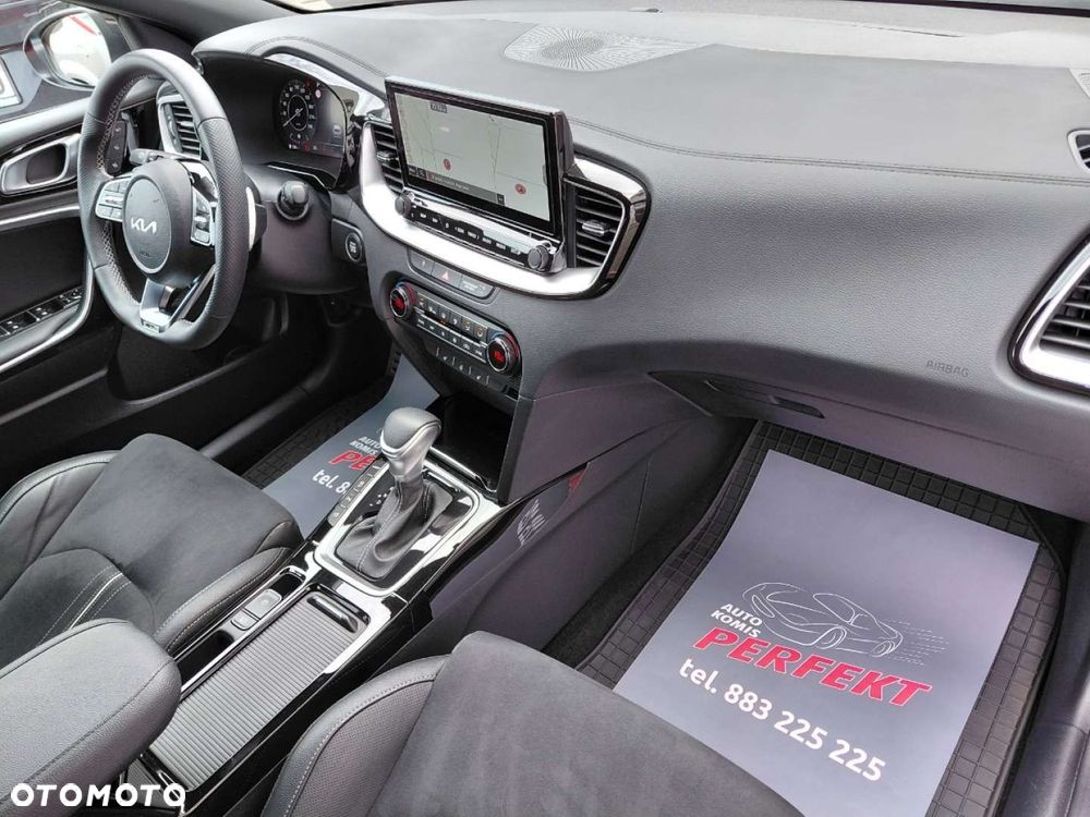 Kia ProCeed - 16