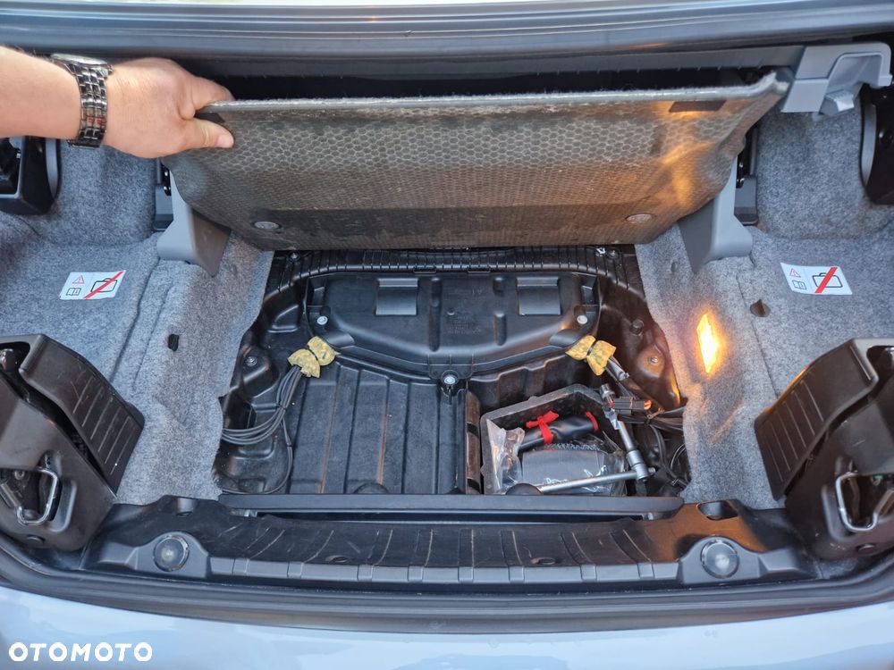 BMW Seria 3 325i - 30