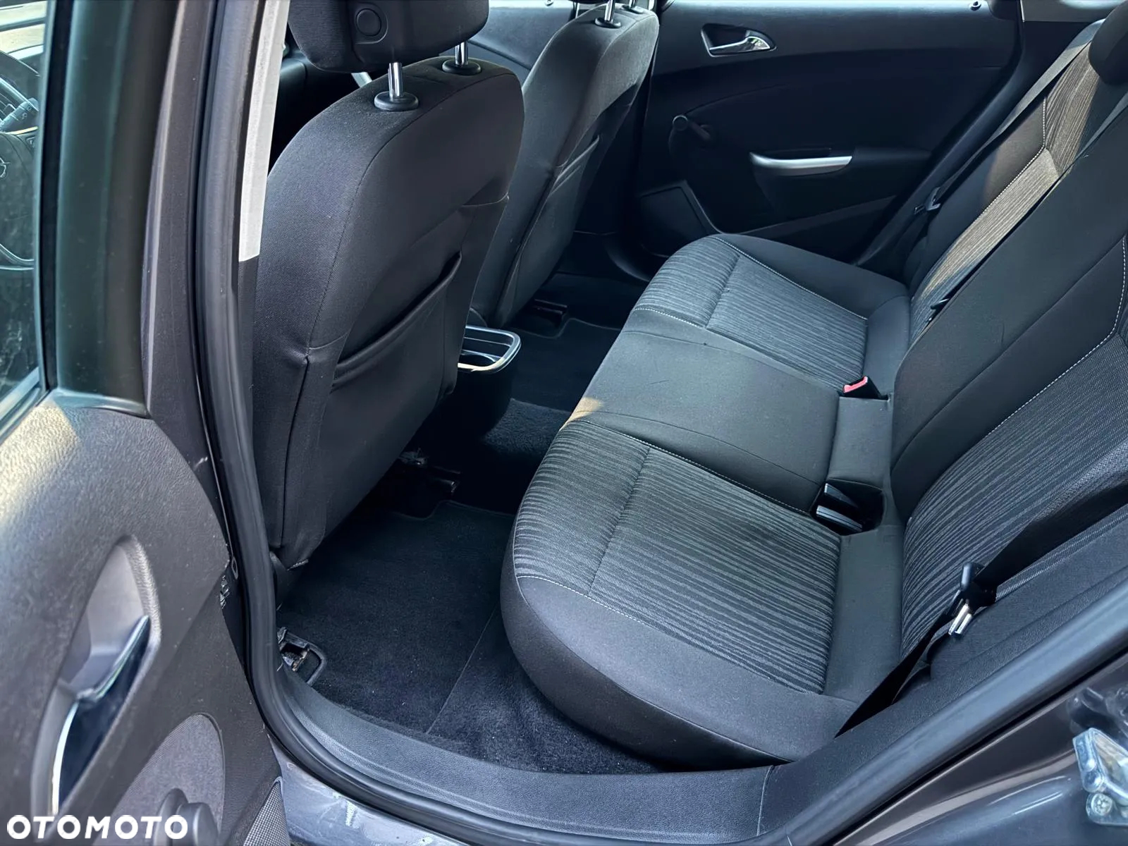 Opel Astra III 1.7 CDTI - 11