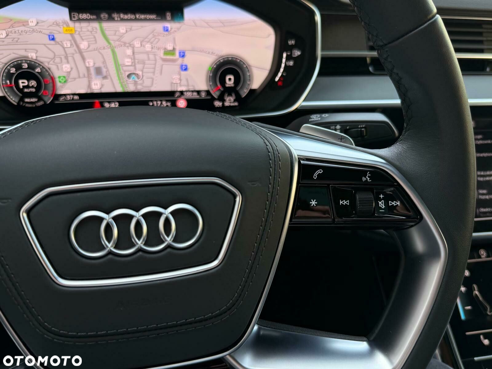 Audi A8 - 27