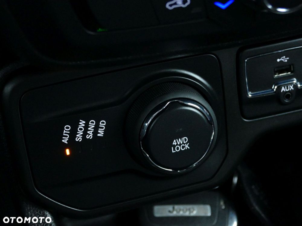 Jeep Renegade 1.4 MultiAir Active Drive Automatik Limited - 32