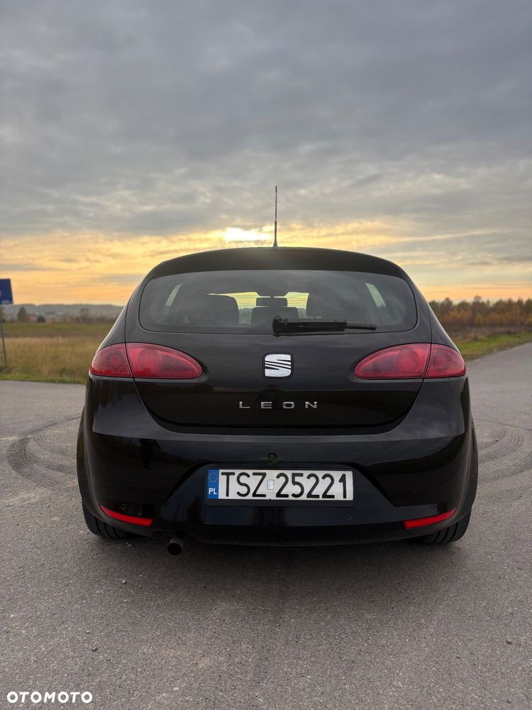 Seat Leon 2008 photo 4