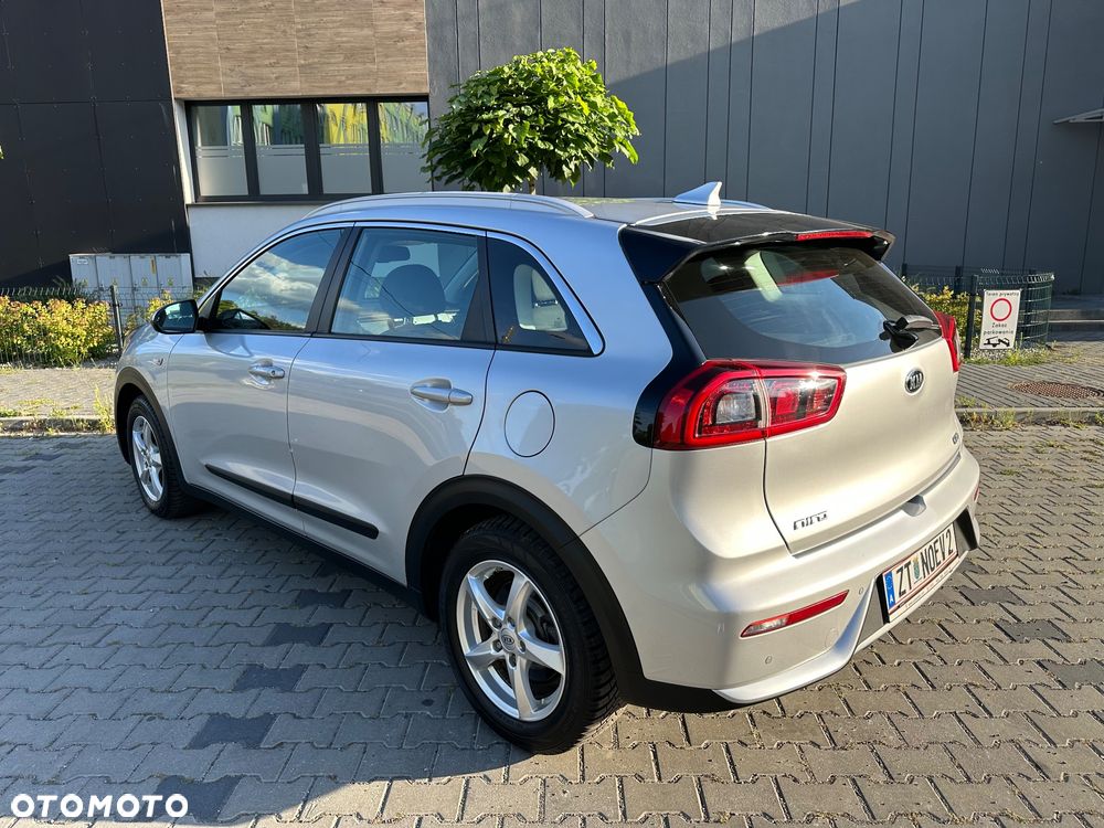 Kia Niro 1.6 GDI Hybrid M - 8