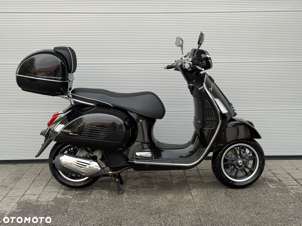 Vespa GTS - 7