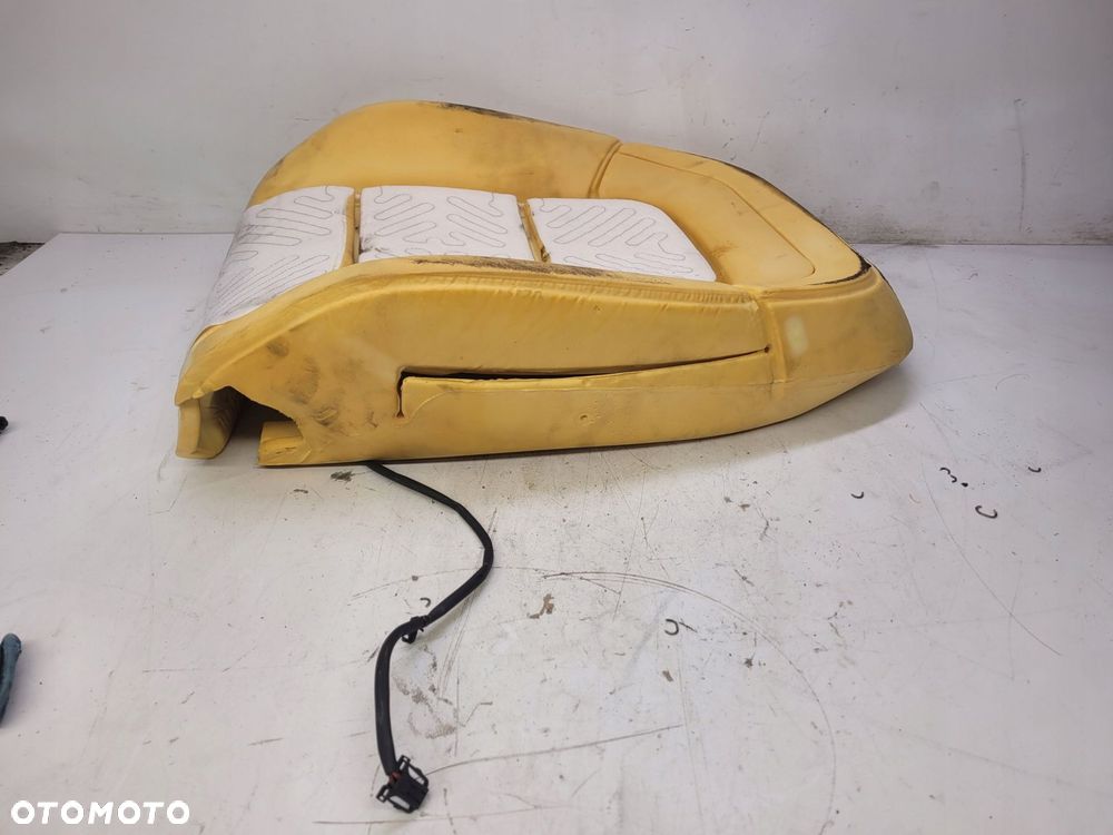 MATA GRZEWCZA FOTELA OPARCIE AUDI Q5 8R 8R0963557 - 2