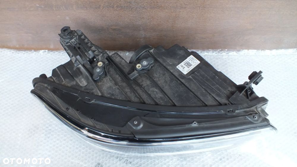 Lampa przednia prawa Fulled Volkswagen Passat B8  3G1941036P - 2