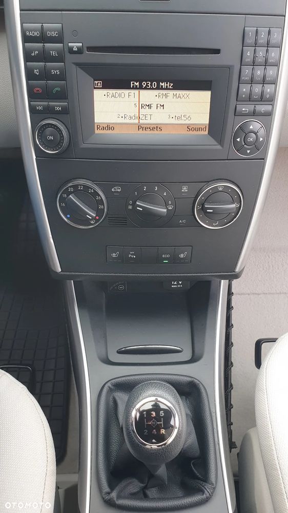 Mercedes-Benz Klasa B 180 BlueEFFICIENCY Edition - 30