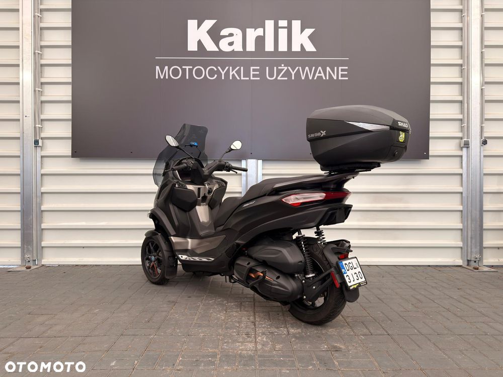 Piaggio MP-3 - 4
