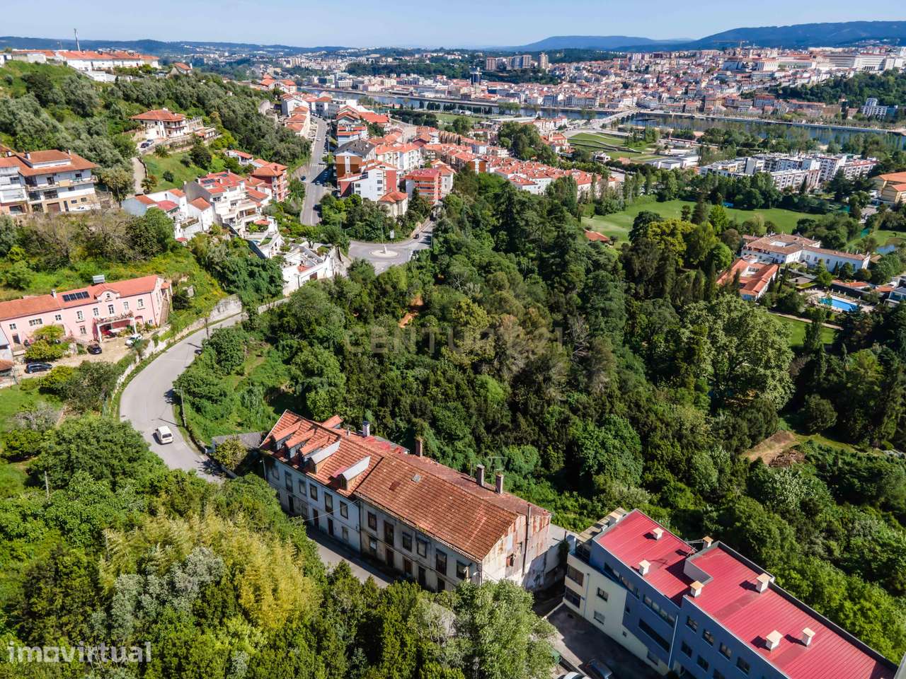 Moradia com vistas deslumbrantes sobre Coimbra - Grande imagem: 5/24