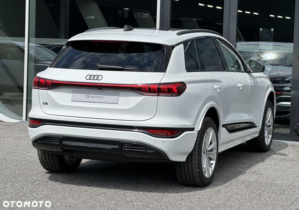 Audi Q6 e-tron - 7