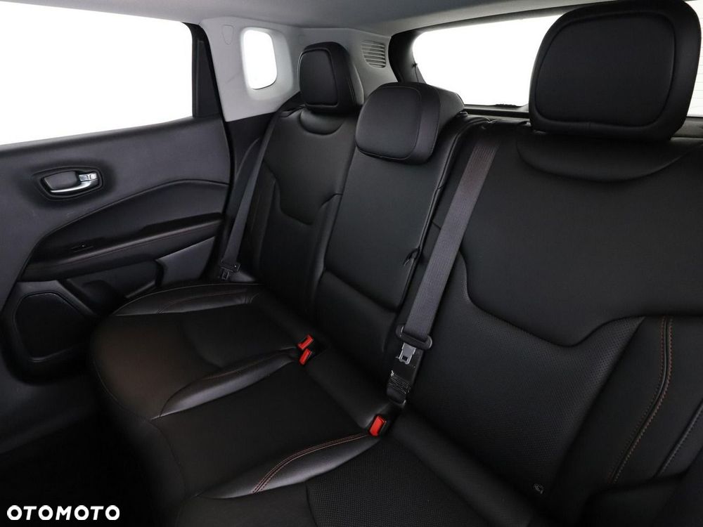 Jeep Compass 1.3 T4 PHEV 4xe Trailhawk S&S - 18
