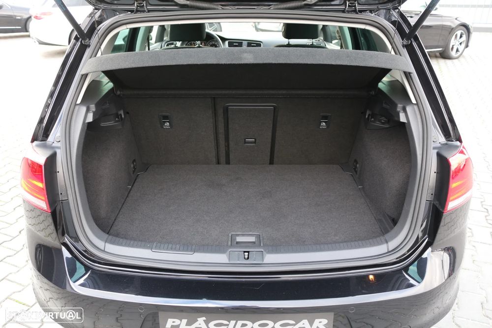 VW Golf 2.0 TDI (BlueMotion ) Comfortline - 34