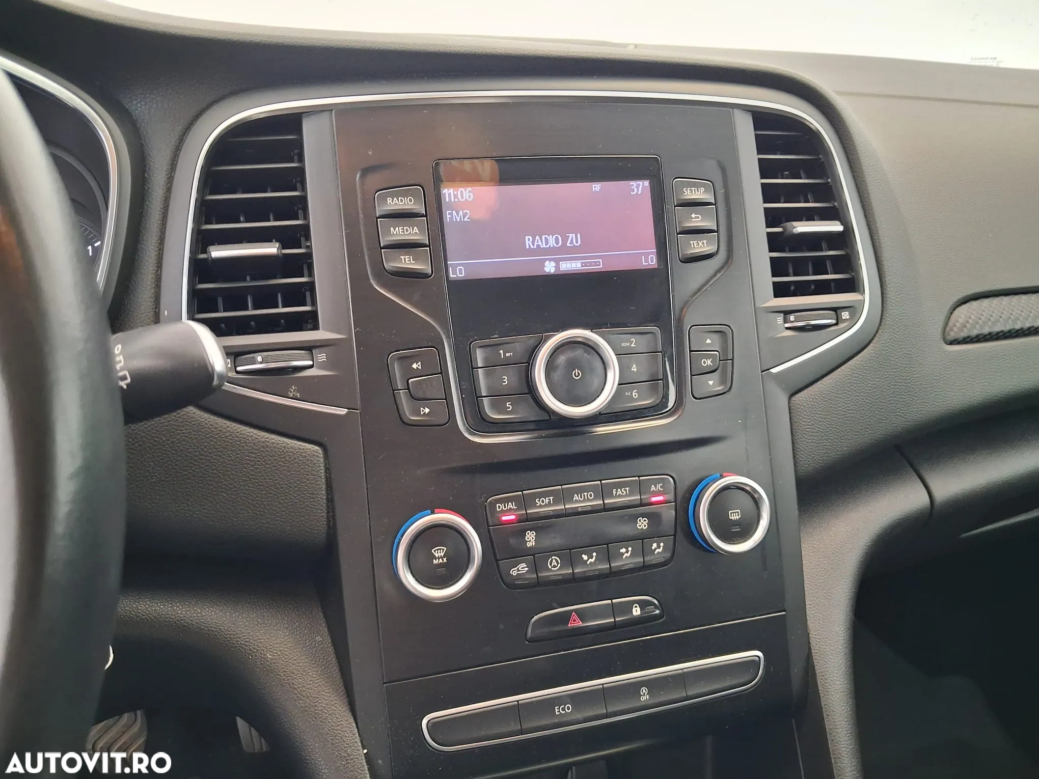 Renault Megane Estate TCe GPF Zen - 9
