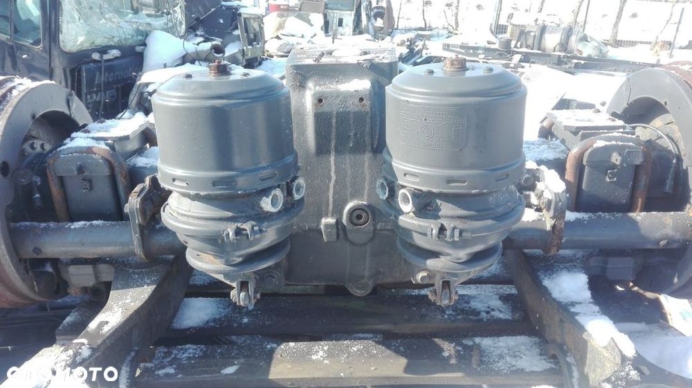 Most tylni zwolnice DAF XF 105 - 3