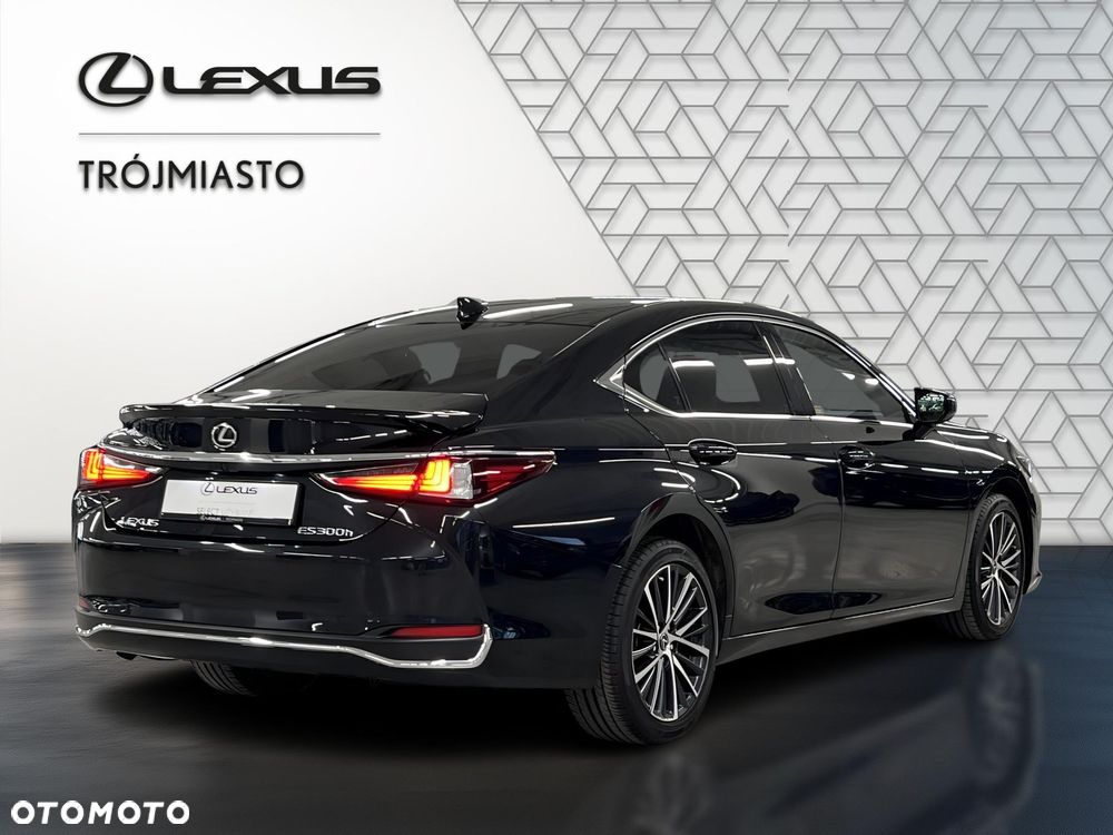 Lexus ES 300h Business Edition - 5