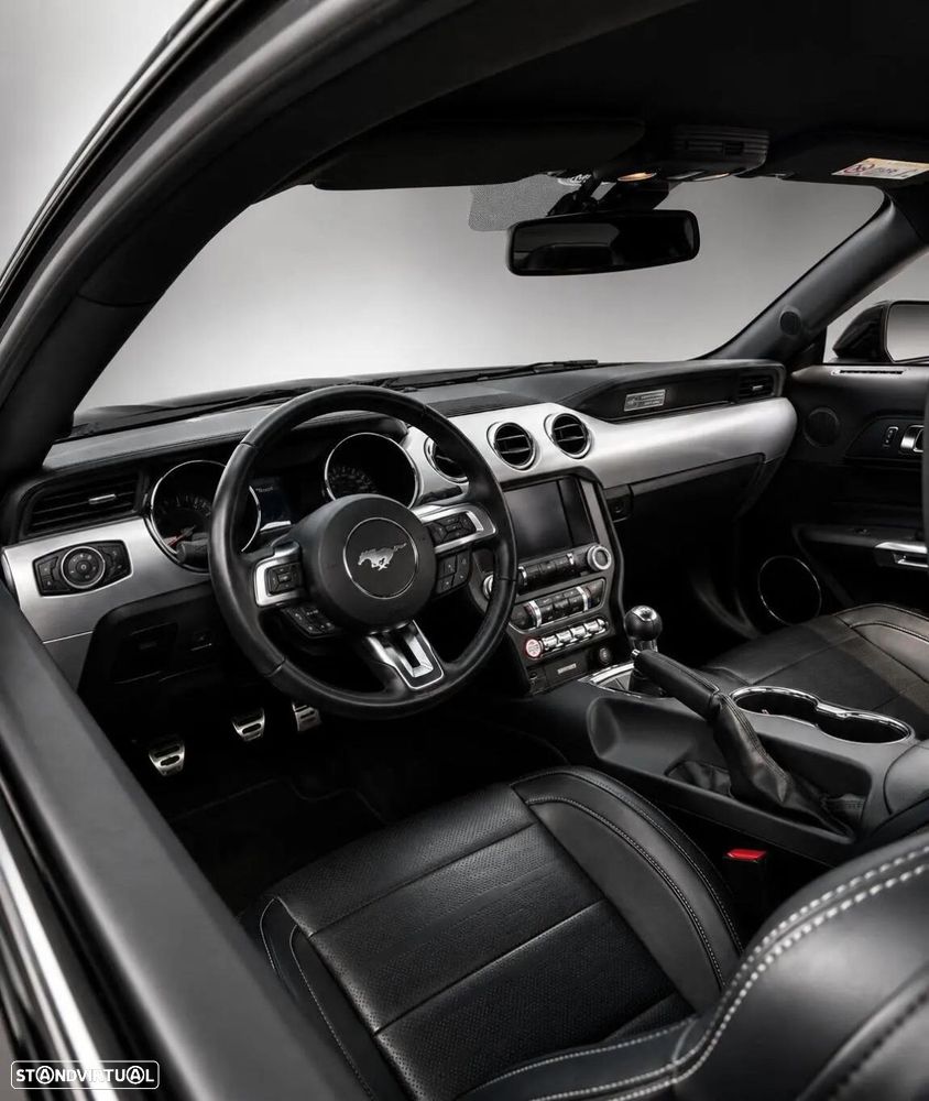 Ford Mustang 2.3 Eco Boost - 31