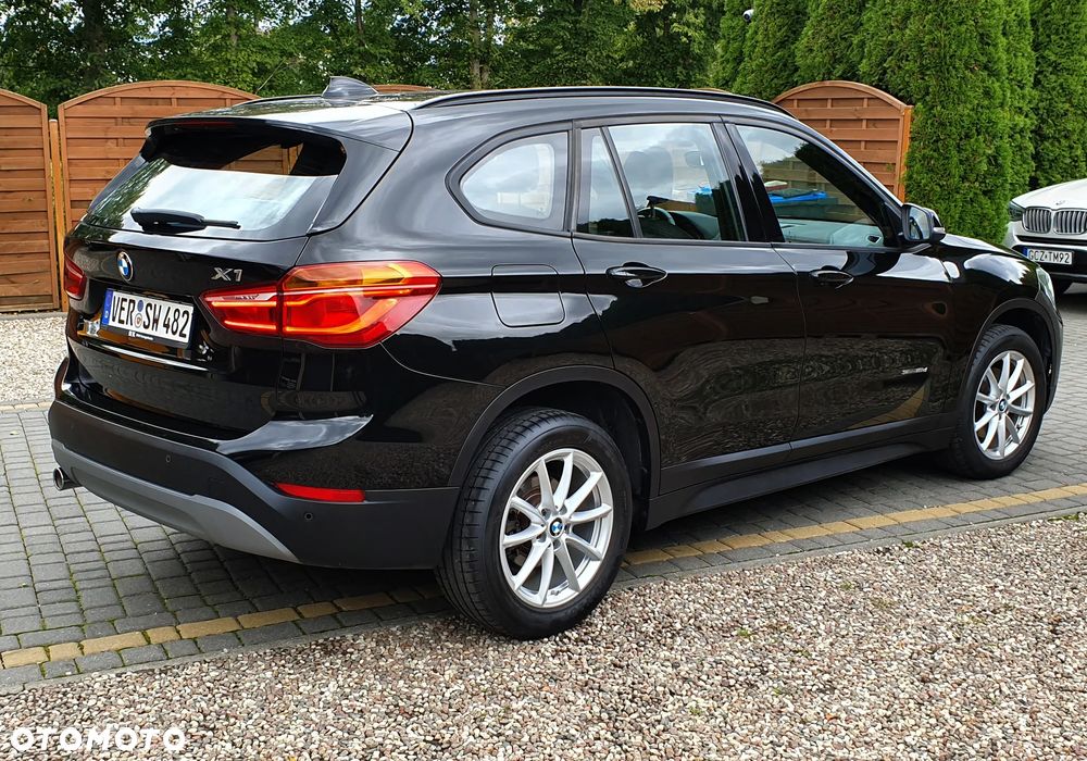 BMW X1 sDrive18d Sport Line - 10
