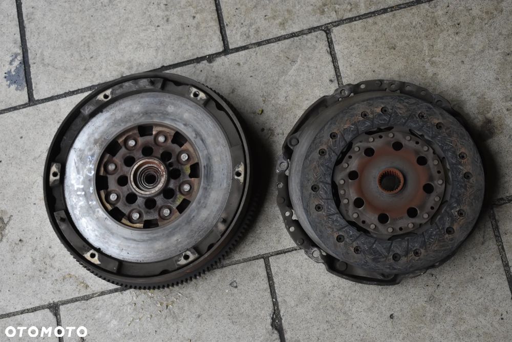 Mercedes w638 2.2CDI  Sprzęgło dwumasa komplet