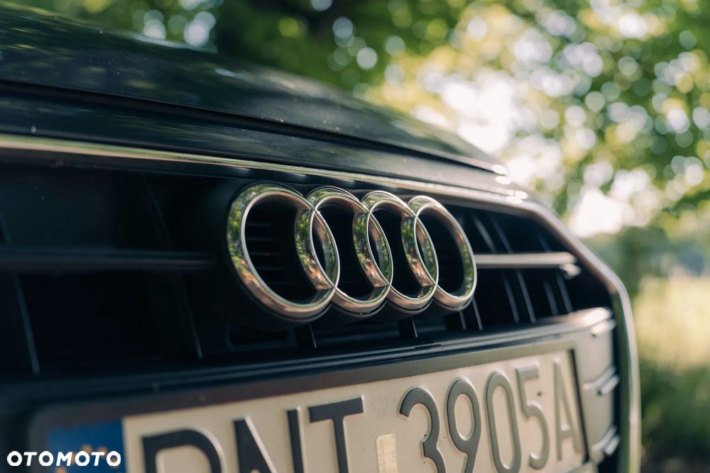 Audi A4 Avant 30 TDI S tronic - 5