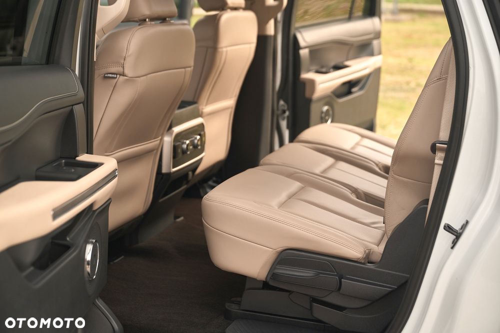Ford Expedition - 20