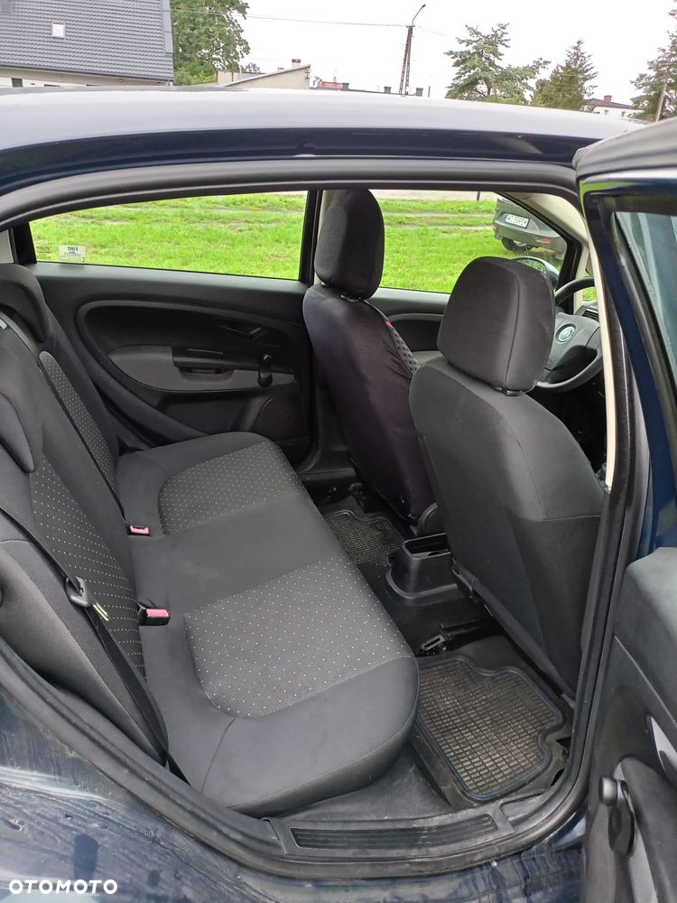 Fiat Grande Punto - 7